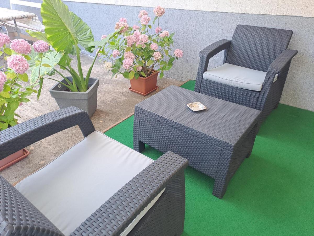 Studio Apartments Maslinik Krk Town Bagian luar foto